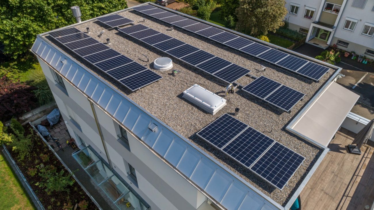 Referenzcase Neubau Dreifamilienhaus Eichenweg in Embrach mit Photovoltaik Anlage