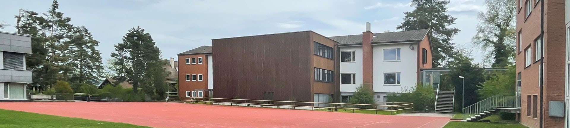 Elektroinstallationen für den Anbau des Schulhaus Boostock Featured Image