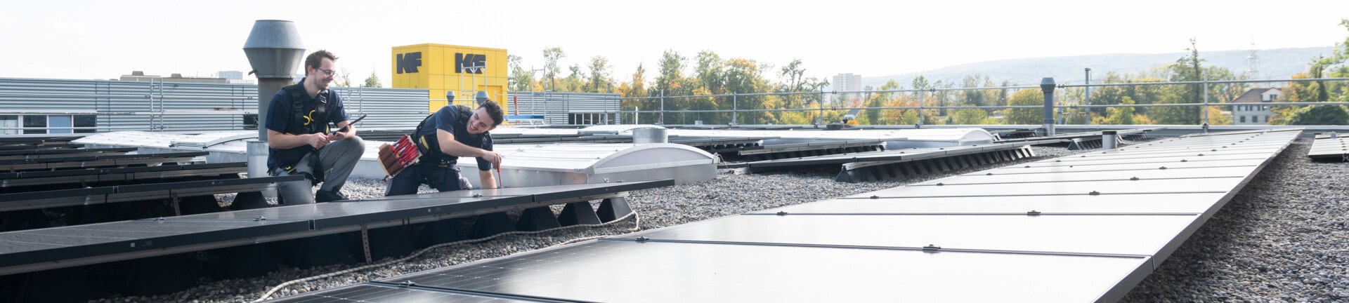 Elektroinstallateur:in EFZ, Fachrichtung erneuerbare Energie Featured Image