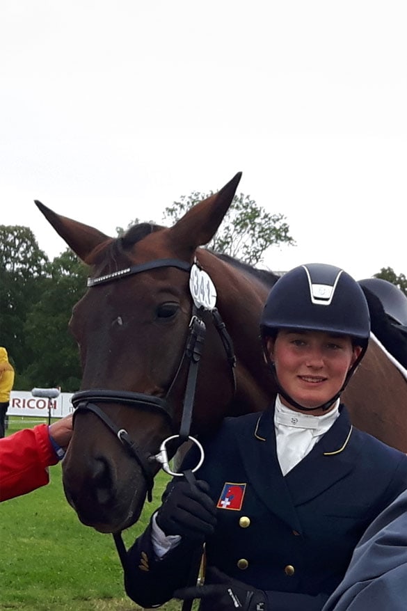 Nadja Minder 2021 - EM Young Riders in Segersjö mit Toblerone