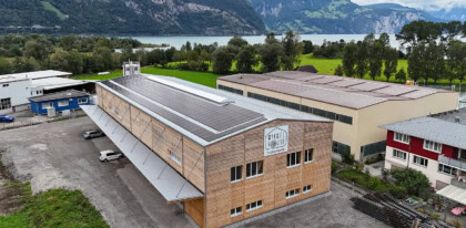 PV-Anlage auf dem Dach der Produktionshalle der THS Aschoren AG Featured Image